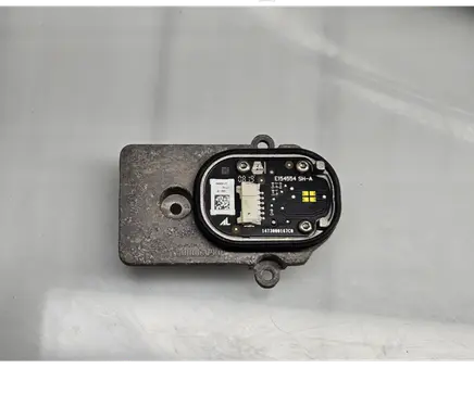 Volkswagen Tiguan LED ballast control module E154554 1473000167C0