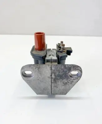 Mercedes-Benz SLC C107 High voltage ignition coil 0221501376 A0001585503