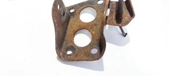 Audi A3 S3 8L Bracket in trunk/boot 