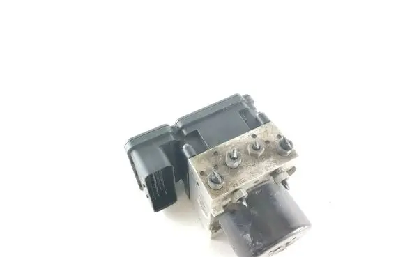 Volvo V70 ABS Pump 31329139 P31329139