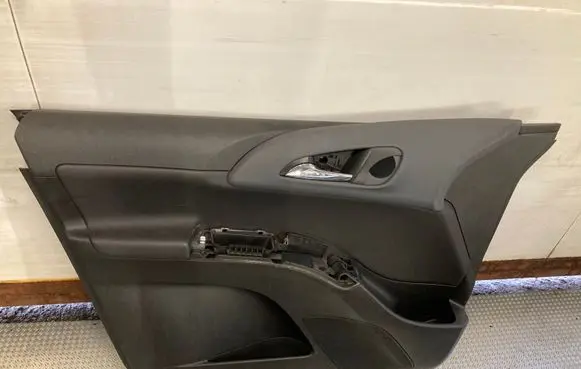 Opel Meriva B Front door card panel trim