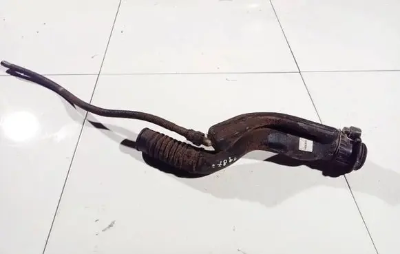 Fuel tank filler neck pipe