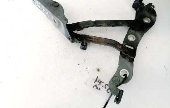 Volvo S60 Tailgate/trunk/boot hinge