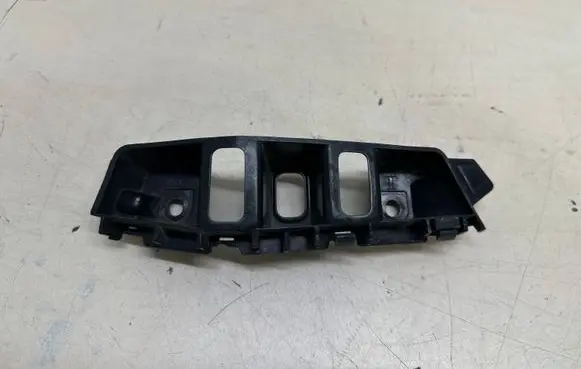 Volkswagen Touareg II Front bumper mounting bracket 7P6807183C