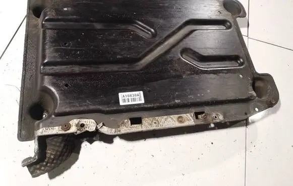 Engine splash shield/under tray