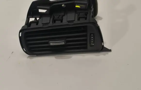 Audi A7 S7 4G Dashboard side air vent grill/cover trim 4G1820901 9025700