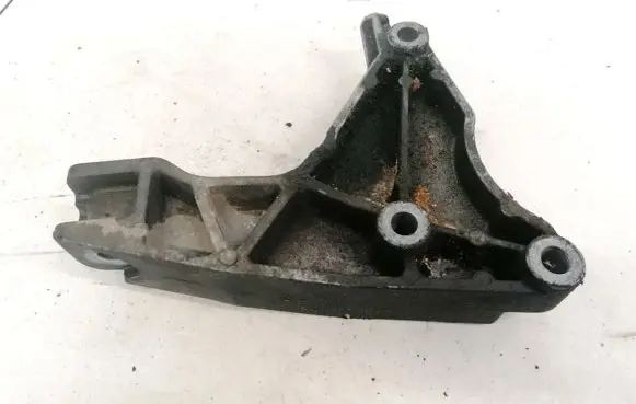 Opel Astra H Engine mounting bracket 13125625