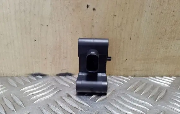 BMW X3 E83 Airbag deployment crash/impact sensor 6911003 0285003900