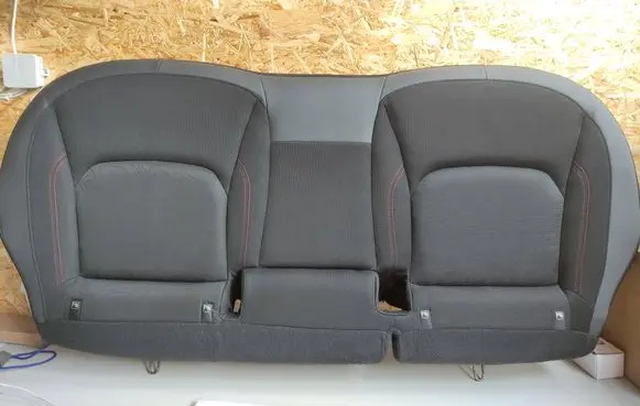 Jeep Renegade Rear seat 52112491