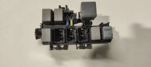 Subaru Legacy Fuse module 15670029602960 LB800100B