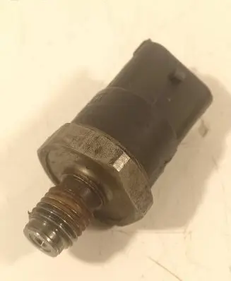 Renault Megane II Fuel pressure sensor 0281002522