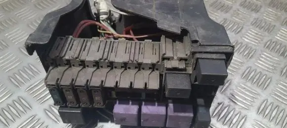 Renault Laguna II Fuse box set 8200249231