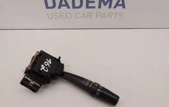 Toyota Avensis T220 Wiper control stalk 17A164 D162