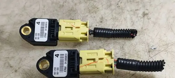 Lexus IS 220D-250-350 Airbag deployment crash/impact sensor 898310P020 5508300113