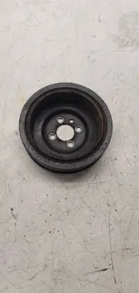 Volkswagen PASSAT B6 Crankshaft pulley 03G105243