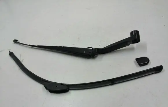 Nissan Qashqai Front wiper blade arm NWBM8652 M8652