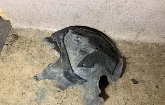 Audi A8 S8 D4 4H Front wheel arch liner splash guards