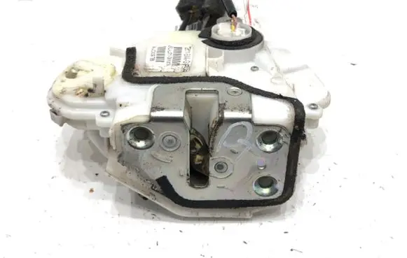 Honda CR-V Rear door lock 72611-SWA-G1