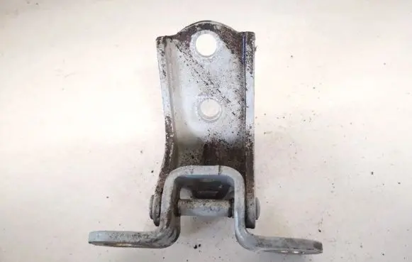 Hyundai Getz Front door upper hinge