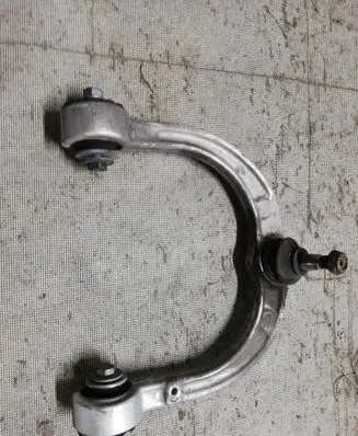 Mercedes-Benz R W251 Front upper control arm/wishbone 