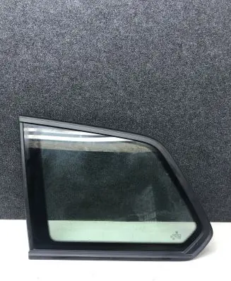 Volkswagen Golf VII Rear side window 5G9845297