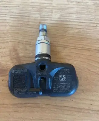 Nissan Leaf II (ZE1) Tire pressure sensor 1171812741 F23394 PMV107S