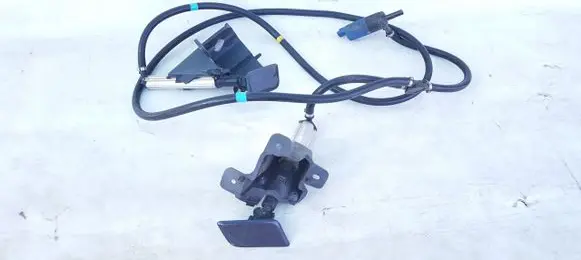 Citroen C4 I Picasso Windscreen/windshield washer pump