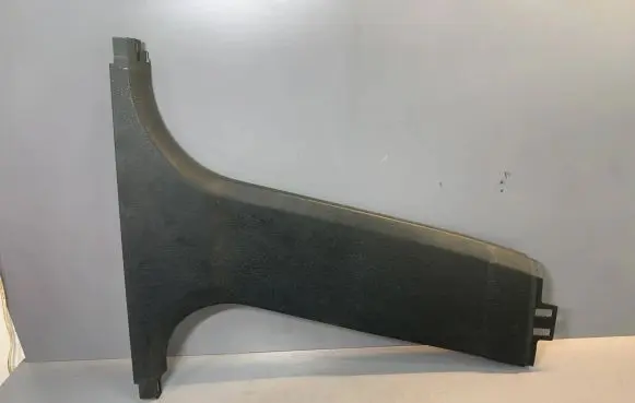 (B) pillar trim (bottom)