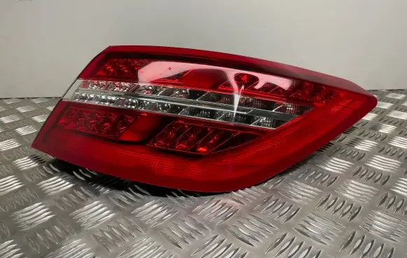 Mercedes-Benz E C207 W207 Rear/tail lights A2078200264
