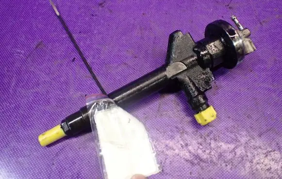 Mazda 6 Fuel injector