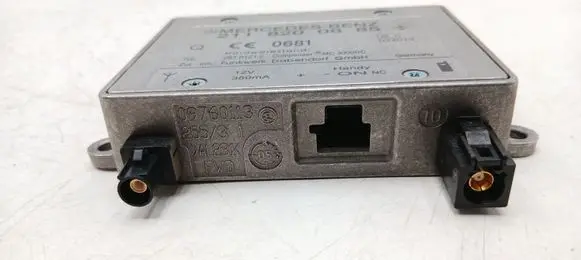 Mercedes-Benz ML W164 Aerial antenna amplifier 2118200885