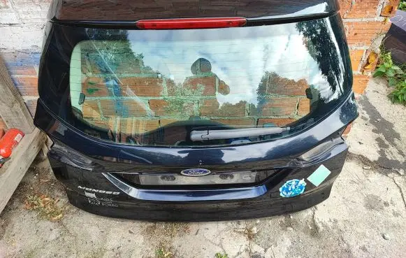 Tailgate/trunk/boot lid