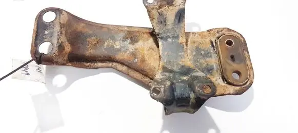 Subaru Legacy Engine mount bracket 41022aa180 41022ac180