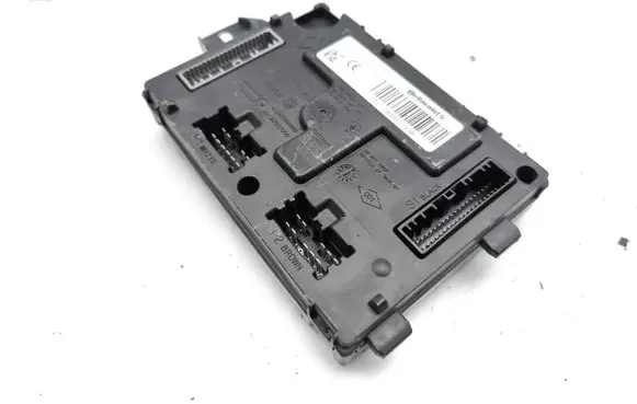 Dacia Sandero Central body control module 284B11723R A2C92226606