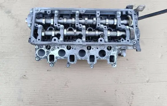 Volkswagen Transporter - Caravelle T5 Engine head 03L103373G