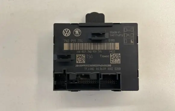 Skoda Superb B6 (3T) Door control unit/module 7N0959795 7N0959794