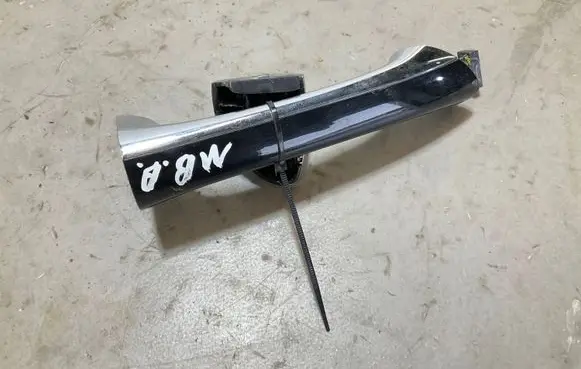 Mercedes-Benz B W245 Front door exterior handle A1697600270