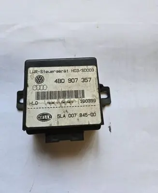 Volkswagen PASSAT B5 Light module LCM 4B0907357 100399 5LA00784500