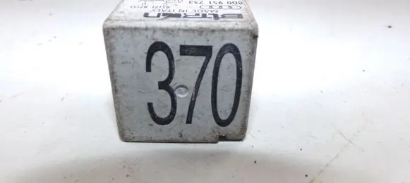 Audi A4 S4 B5 8D Other relay 8D0951253