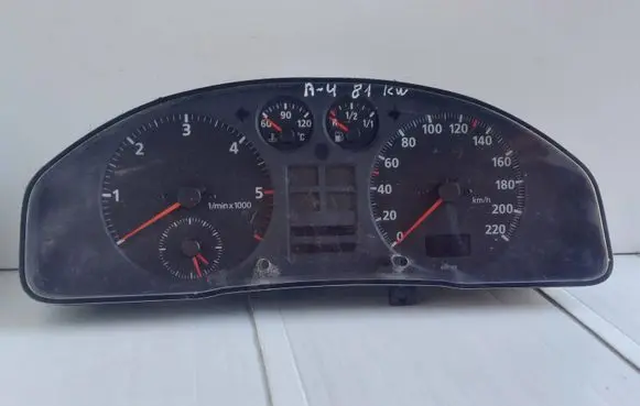 Audi A4 S4 B5 8D Speedometer (instrument cluster) 8D0919034