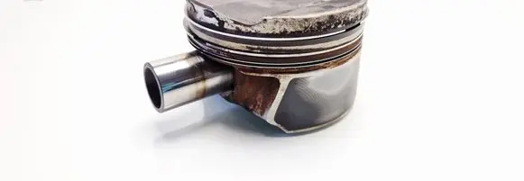 BMW 7 F01 F02 F03 F04 Piston 333