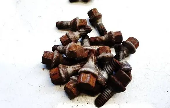 Alfa Romeo Mito Nuts/bolts 