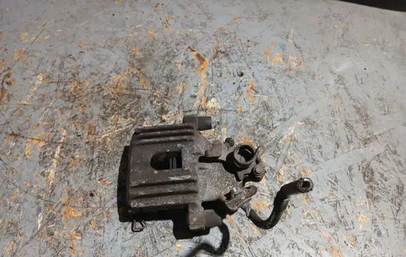 Mini One - Cooper R50 - 53 Rear brake caliper 