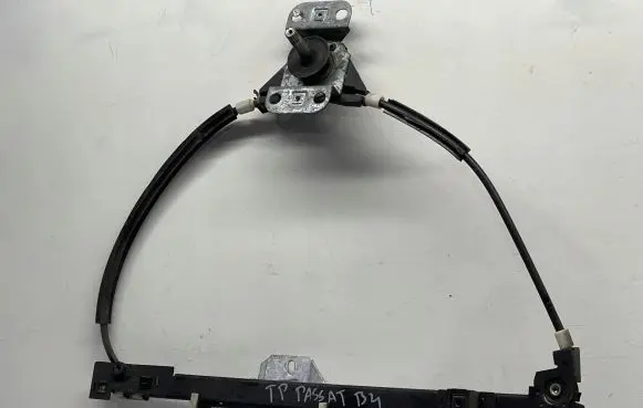 Volkswagen PASSAT B4 Rear window lifting mechanism without motor 3A0839402