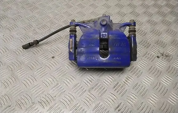 Volkswagen Touran III Front brake caliper 6799D