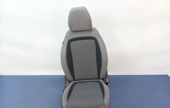 Fiat Tipo Front passenger seat 