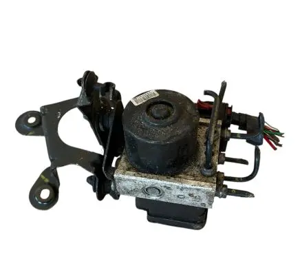 Volkswagen Golf VI ABS Pump 1K0907379AK YUUC25188 00040491333