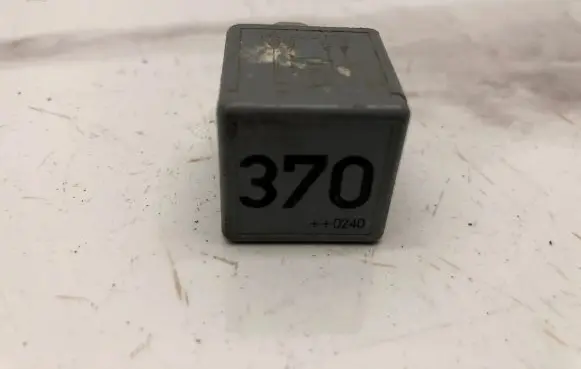 Audi A5 8T 8F Other relay 8D0951253 V23134J52X300