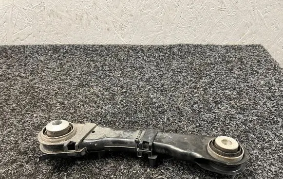 BMW 5 G30 G31 Rear upper control arm/wishbone 6867537