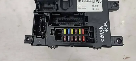 Opel Corsa D Fuse module 13350673 401154265 28269215